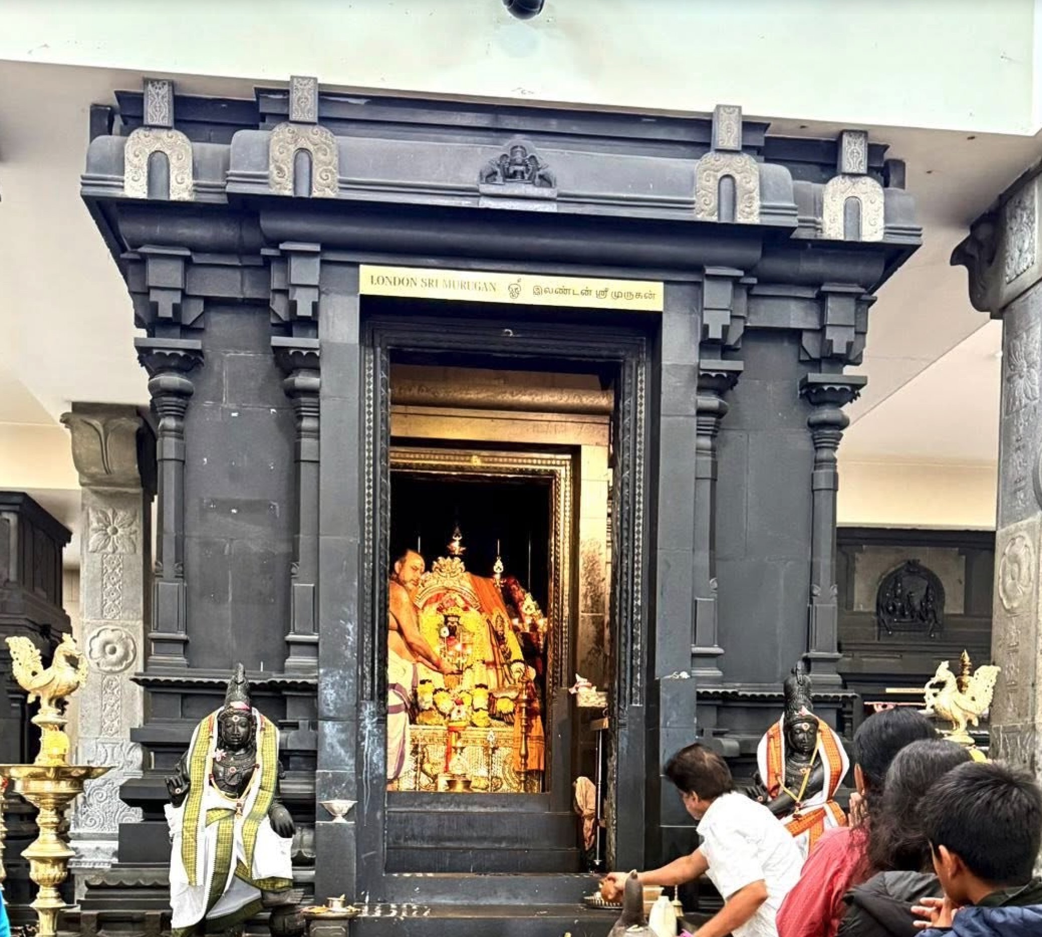 London Sri Murugan Temple 4